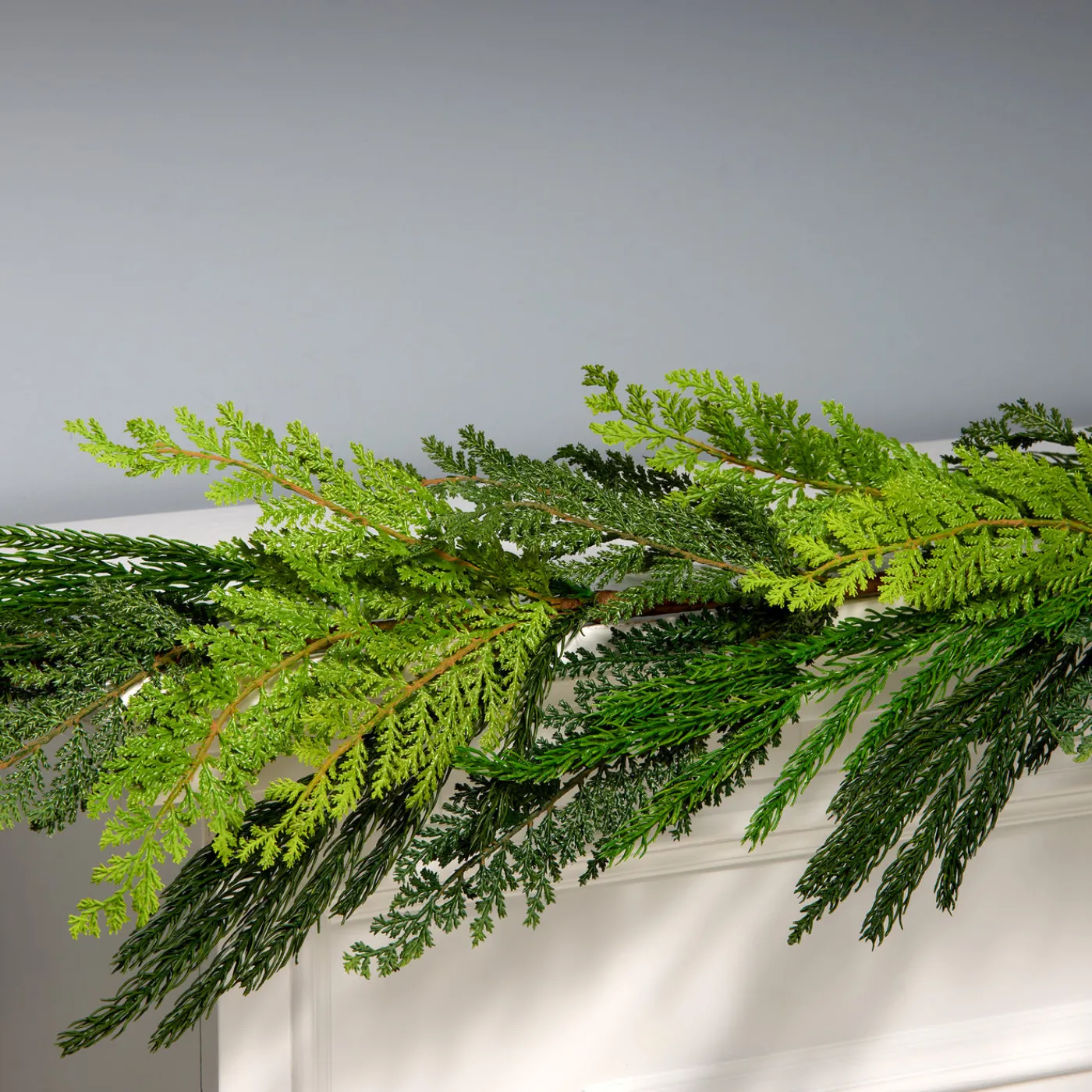 National Tree Company 5 ft. Christmas Cottage Garland