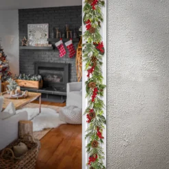 National Tree Company 9 ft. HGTV Home Collection Berries and Greenery Garland