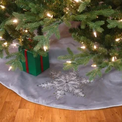 National Tree Company 42 in Snowflake Tree Skirt
