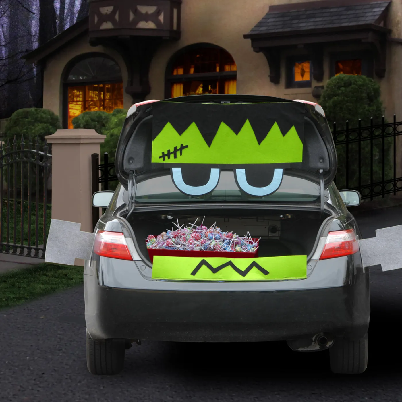 National Tree Company 4-Piece Halloween Frankenstein TRICKY TRUNKS Car Decoration Kit